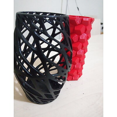 Art Vase 3 with honeycomb inner