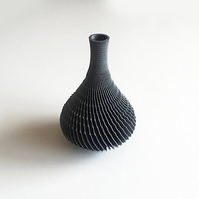 Twirl Vase 6