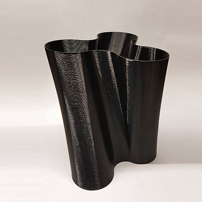 Twisted Vase with optional Lid Gift Box