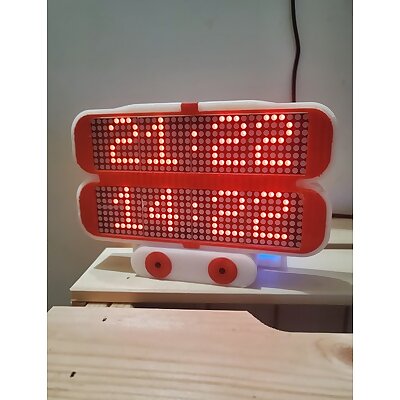 Clock with 2 time zones
