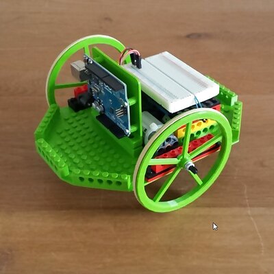 modular platform to experiment with arduino on a lego motor based robot platform