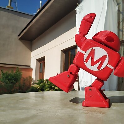 Makey dancing robot of the Maker Faire