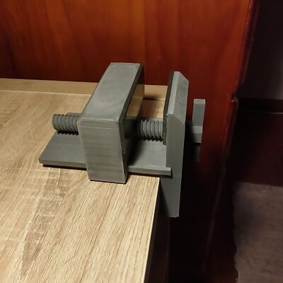 Desk or bench Vice