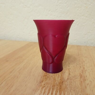 Super embossed Heart vase