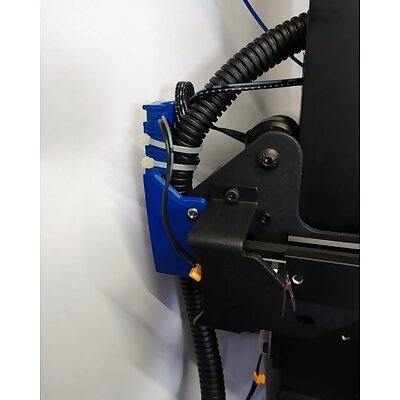 Cable holder with clamp