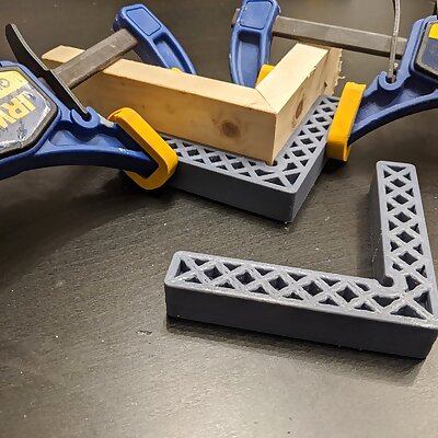90 Degree Clamping Square