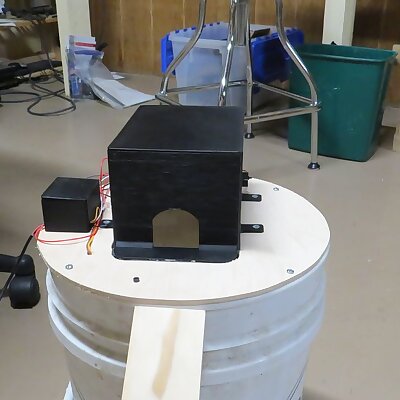 Mouse Trap servo actuated arduino controlled