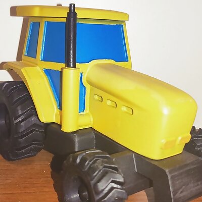 Traktor  dětská hračka